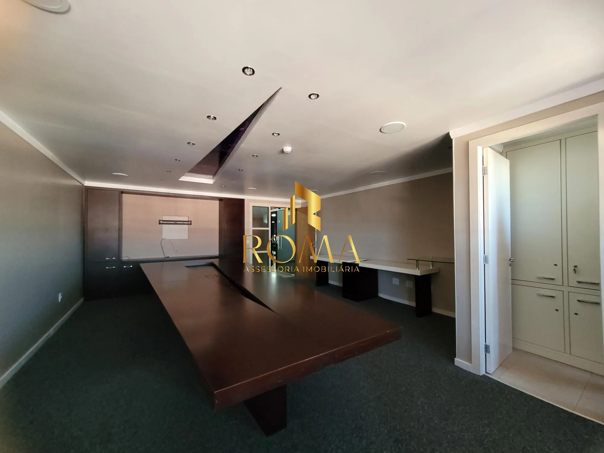 Imagem Sala Comercial com Garagem à venda no Edifício Arquipélago!