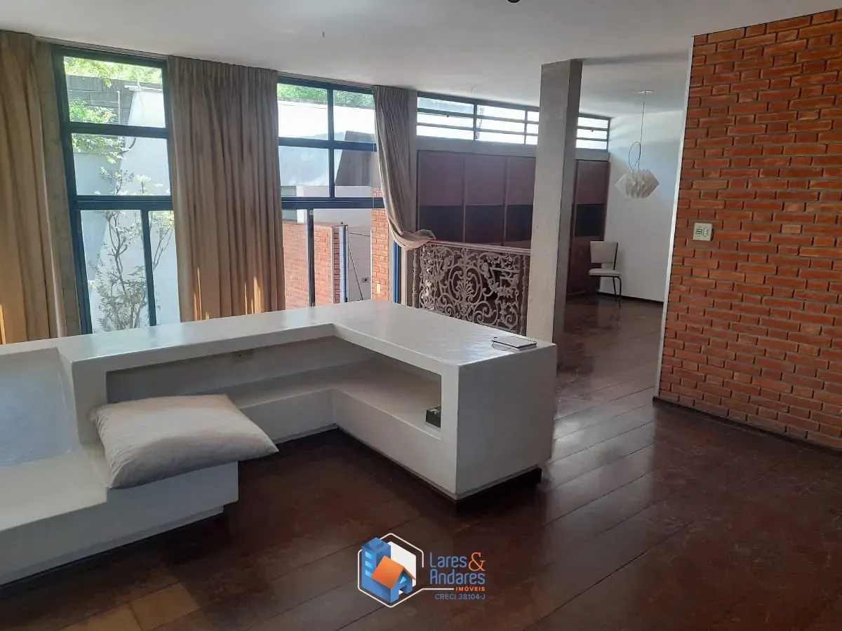 Foto do imóvel Casa para venda em Vila Madalena com 3 quartos, 257m² em Rua Engenheiro Mário Pamponet
