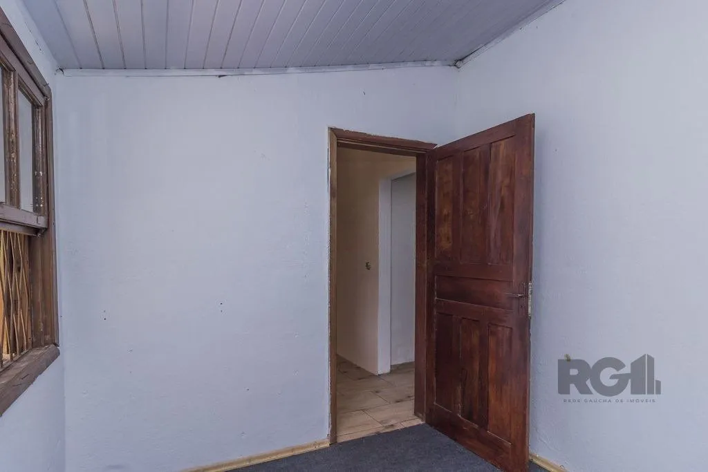 Imagem Casa de 5 dormitórios no bairro Sarandi