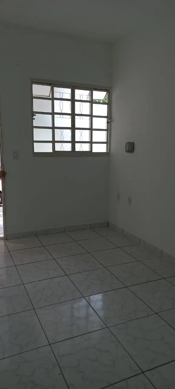 Imagem Imperdível casa 2 Dormitórios à venda em Sorocaba-SP, Jardim Marcelo Augusto