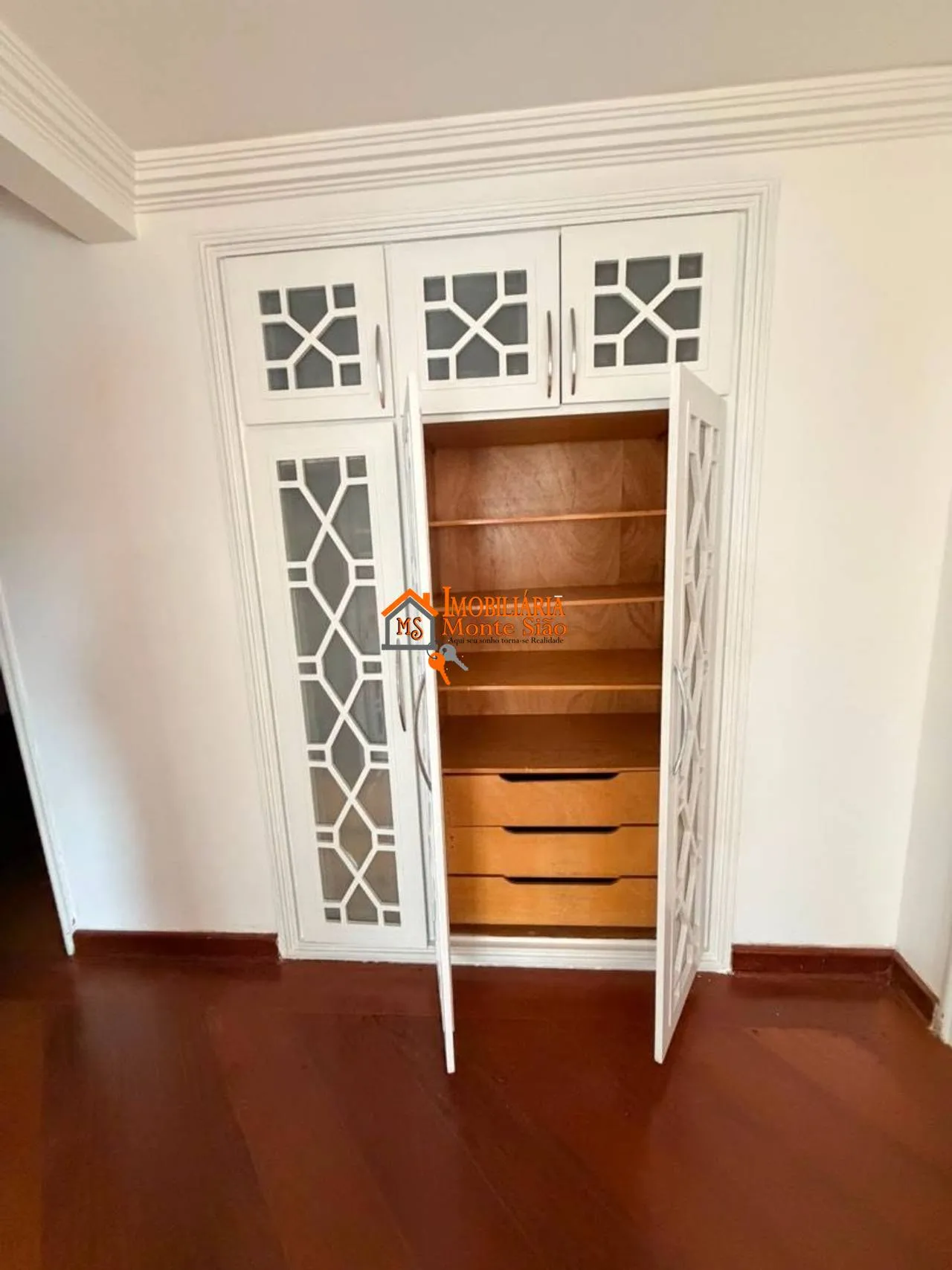 Imagem Apartamento com 4 dormitórios à venda, 274 m² por R$ 2.160.000,00 - Jardim Maia - Guarulhos/SP