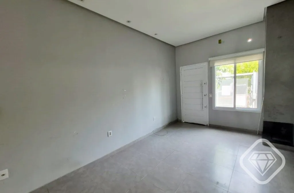 Imagem Casa moderna no Residencial Lagos de Nova Ipanema.

Espaço, conforto e segurança em um dos loteame...
