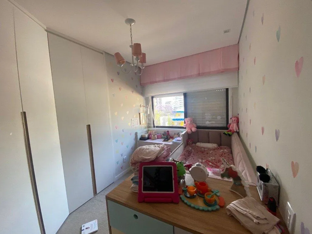Imagem Apartamento a venda reformado 3 suítes, bairro Rio Branco