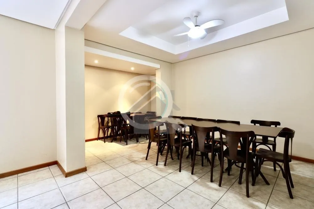 Imagem Raro apartamento andar inteiro, parte nobre da Av. Bagé, 148m2 privativos, 3 vagas de garagem, ampl...