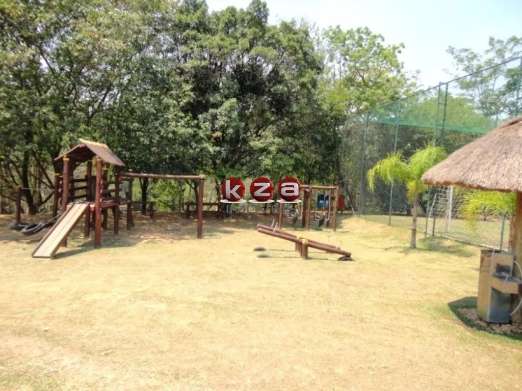 Imagem Terreno de 959,68 m² no Condomínio Portal do Lago em Valinhos-SP: Oportunidade única de investimento!