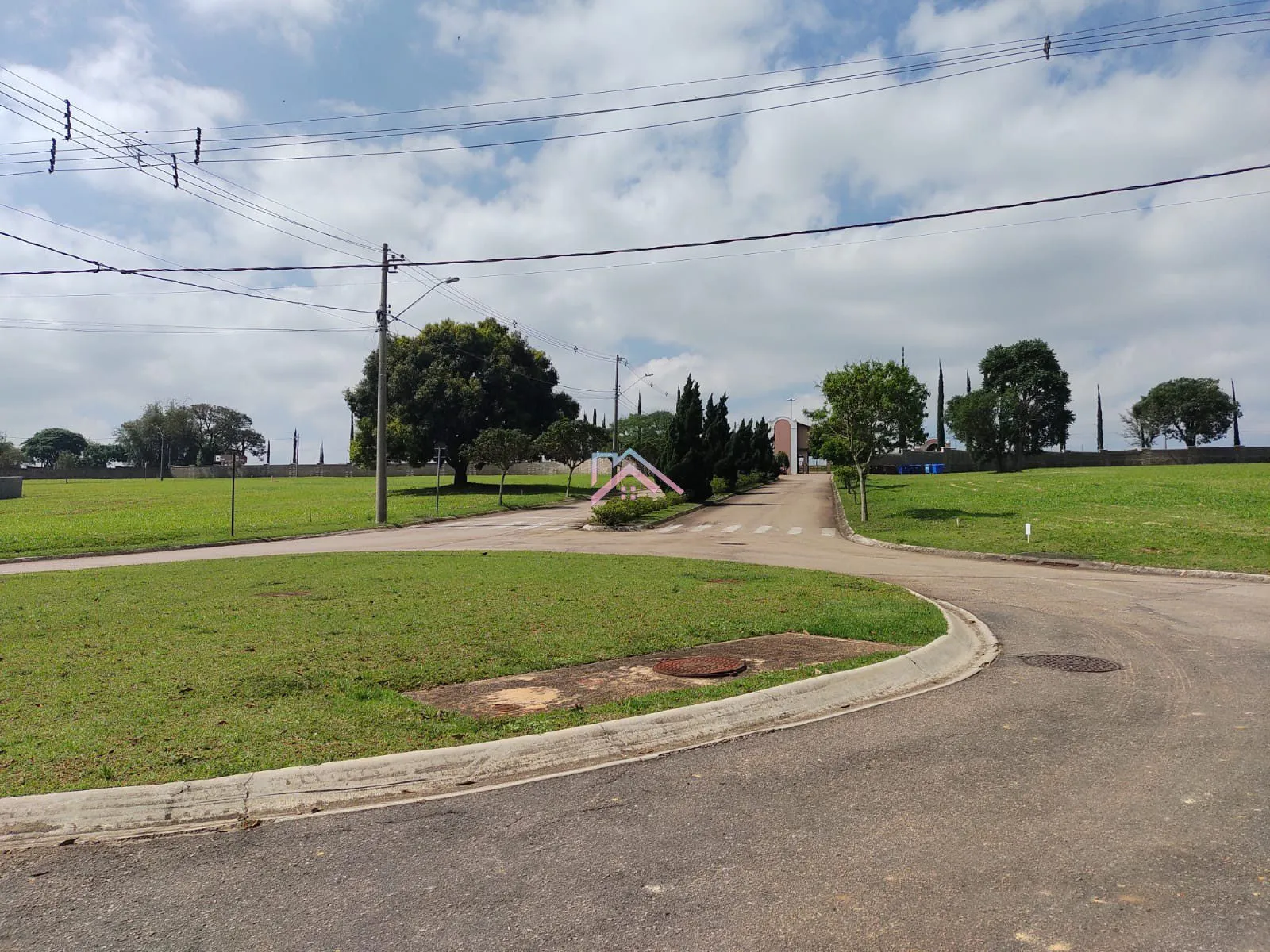 Imagem Terreno à venda Residencial Quinta do Pinhal - Excelente oportunidade de Negócio - Bairro Jacaré - C
