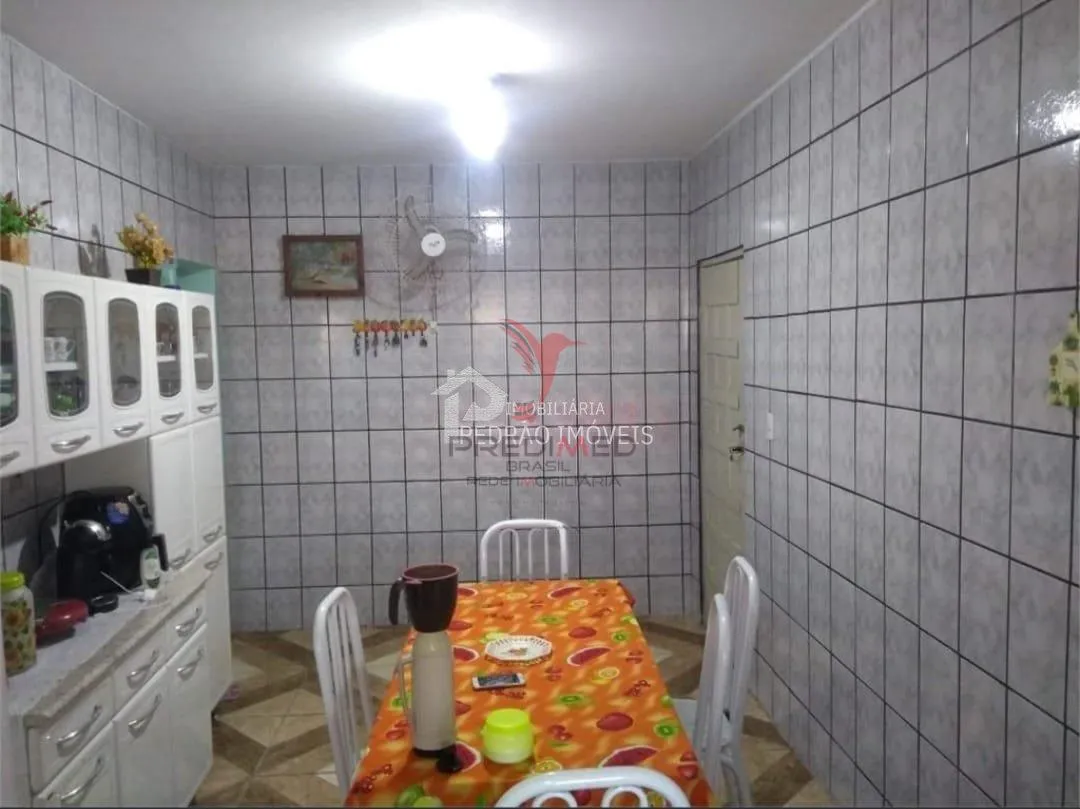 Imagem Casa de 3 quartos, 372m² no bairro Vila Baccili, em Lençóis Paulista
