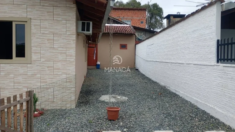 Imagem 2 casas no terreno bairro Pedras Brancas BR101