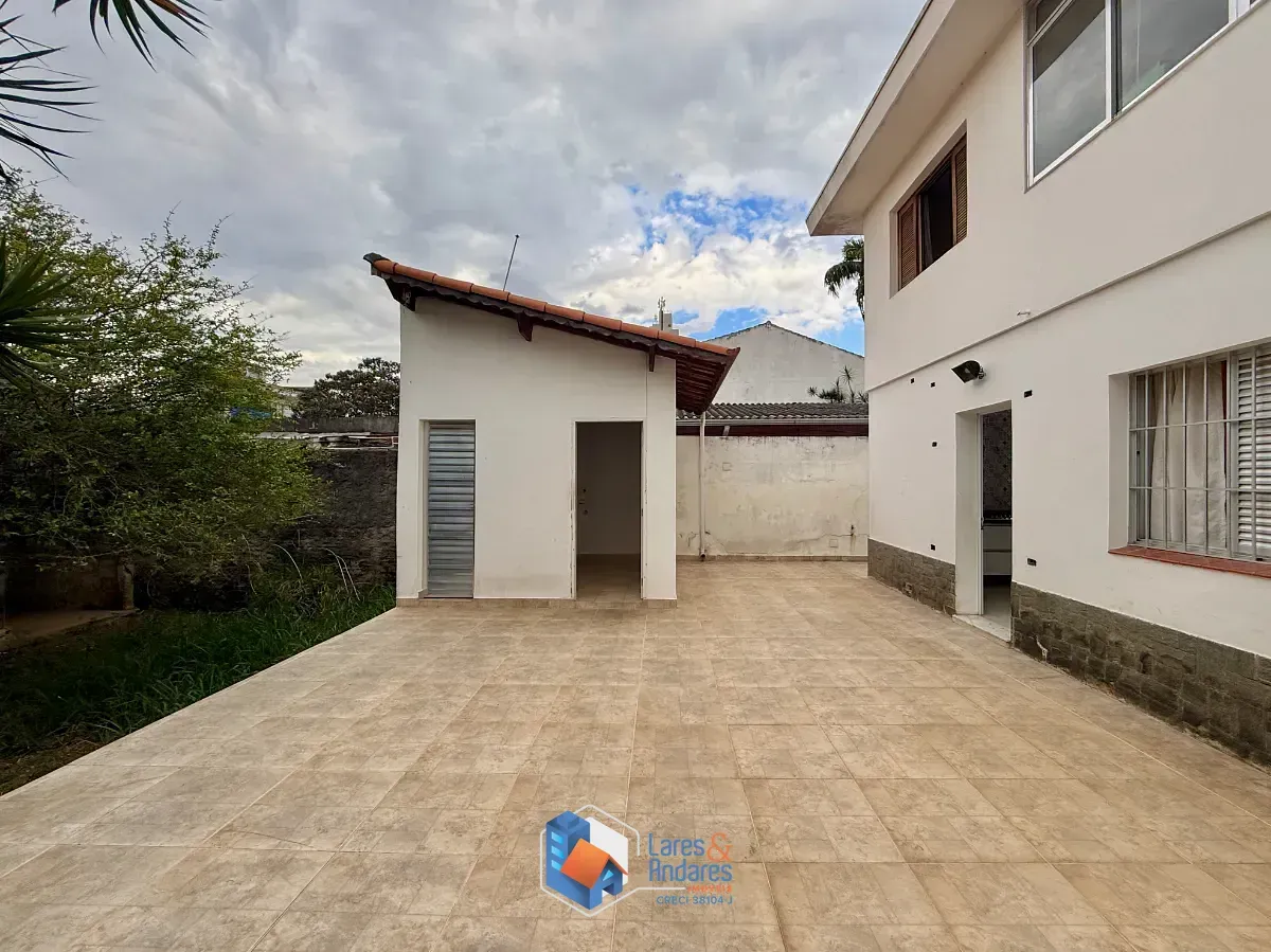 Imagem Sobrado para venda em Veleiros com 4 quartos, sendo 1 suíte, 235m²
