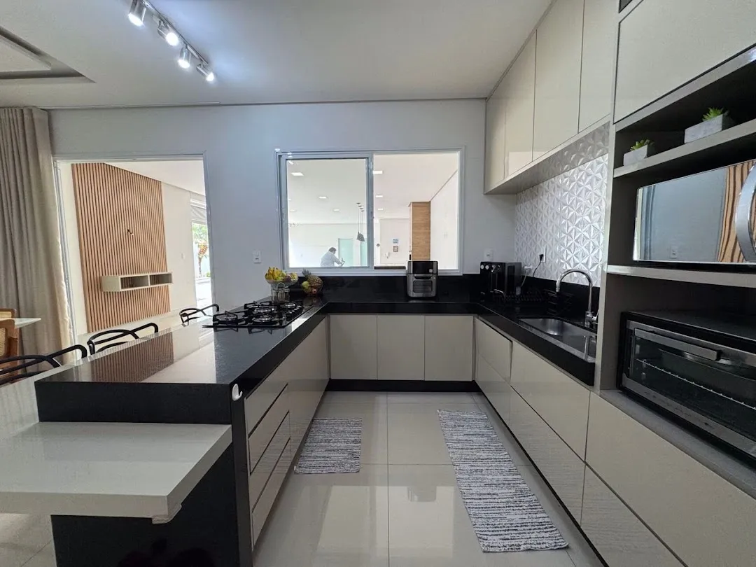Imagem Casa com 3 dormitórios à venda, 243 m² por R$ 1.290.000,00 - Alto dos Caiçaras - Patos de Minas/MG