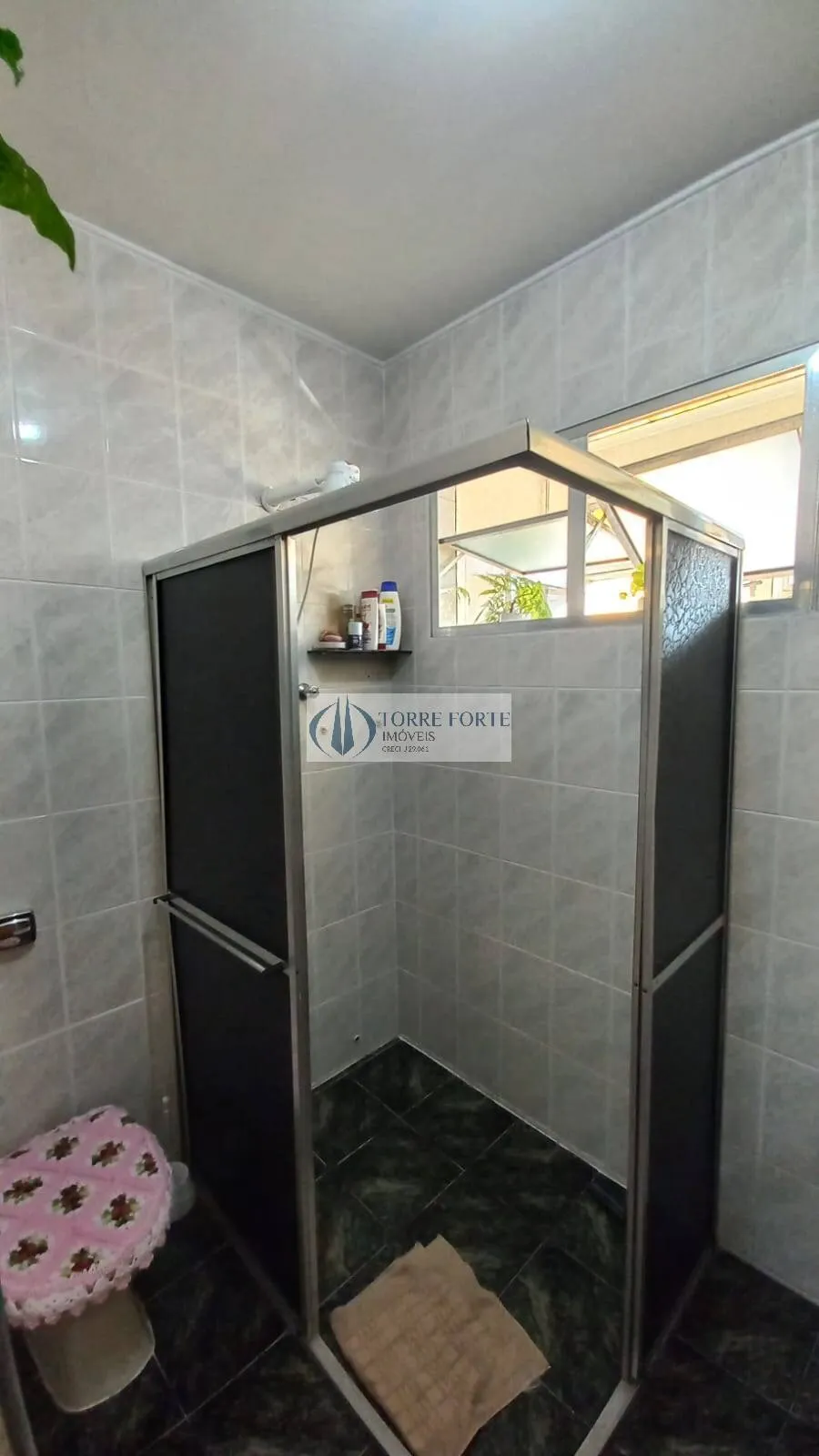 Imagem 2 casas com 3 dormitórios 4 banheiros + 1 salão na Vila Mafra