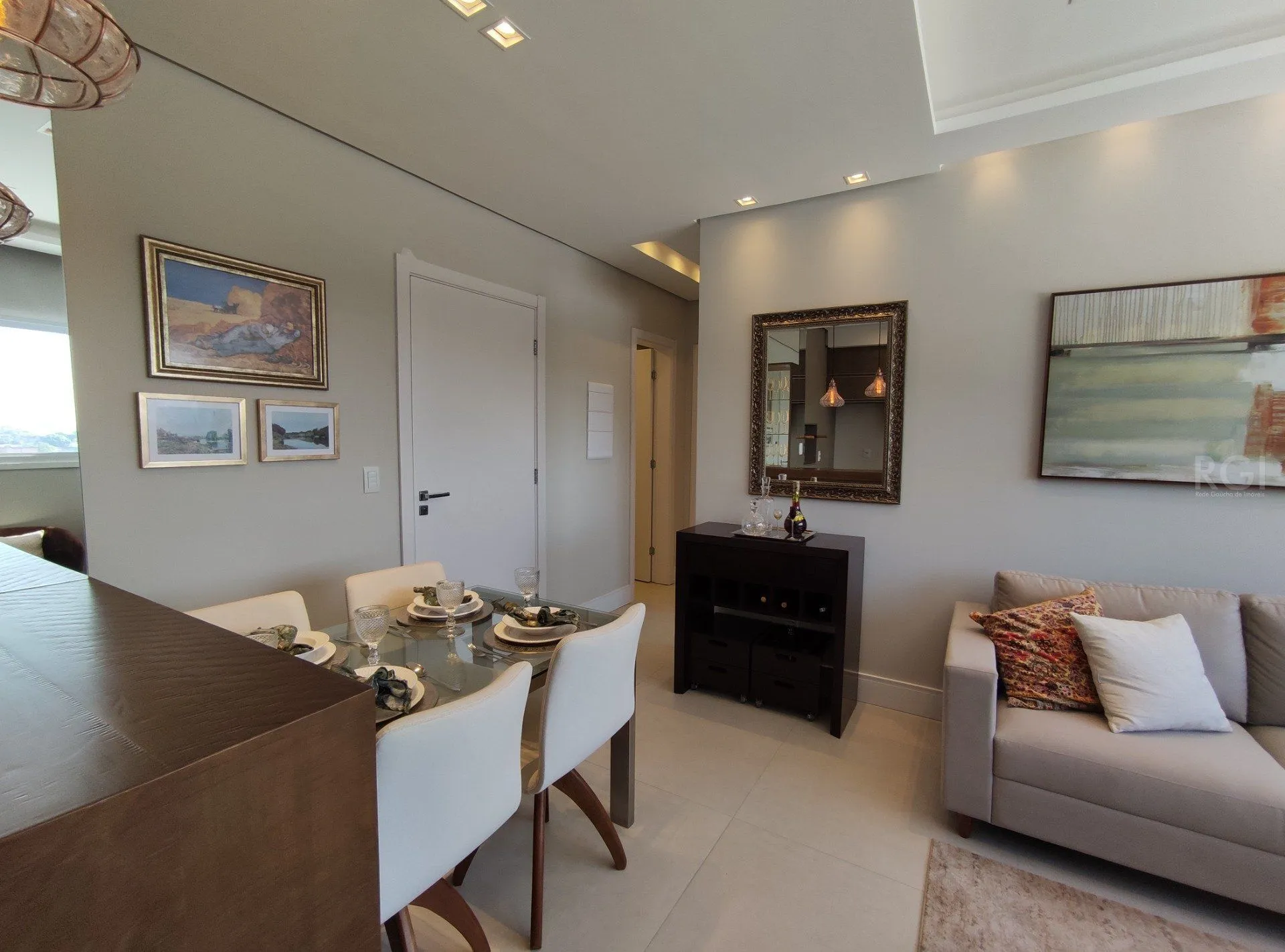 Imagem Apartamento para Venda - 68.11m², 3 dormitórios, sendo 1 suites, 2 vagas - Santo Antonio