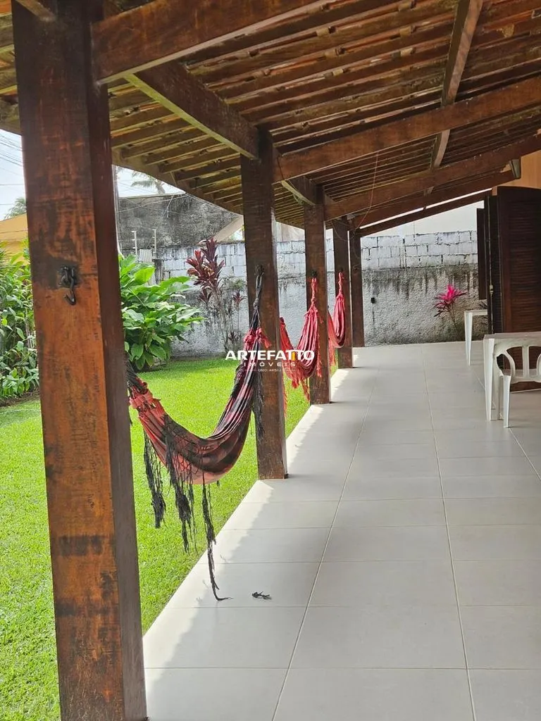 Imagem Casa à venda em Ubatuba, Toninhas, com 5 quartos, 244m2