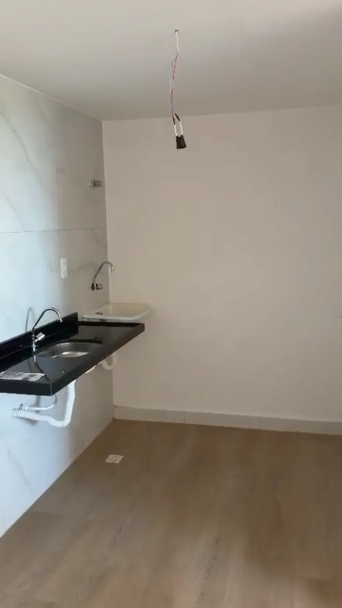 Imagem Apartamento com 2 Quartos para Alugar, 57 m² em  - 