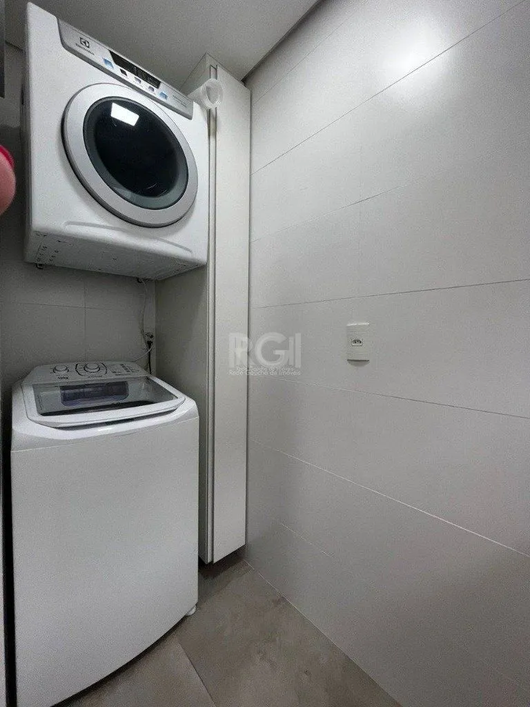 Imagem EXCELENTE APARTAMENTO COM 2 DORMITÓRIOS, 2 SUÍTES, 1 BANHEIRO E 2 VAGAS DE GARAGEM.