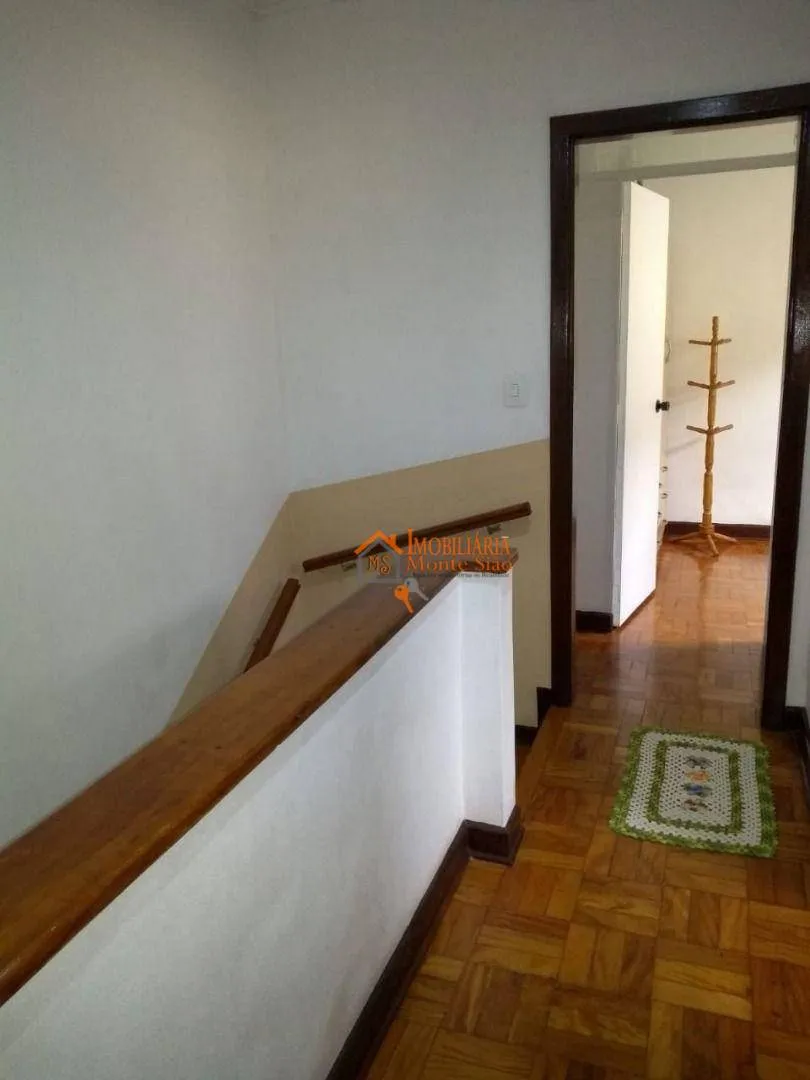 Imagem Sobrado com 3 dormitórios à venda, 176 m² por R$ 640.000,00 - Jardim São Jorge - Guarulhos/SP