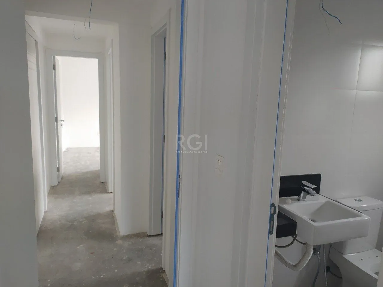 Imagem Apartamento para Venda - 123.71m², 3 dormitórios, sendo 1 suites, 1 vaga - Petrópolis