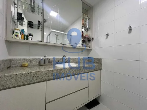 Imagem Apartamento com 2 dormitórios sendo 1 suíte e 1 vaga de garagem em Florianópolis/SC