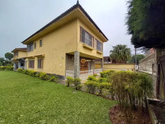 Imagem Casa para Venda em Teresópolis / RJ no bairro Alto