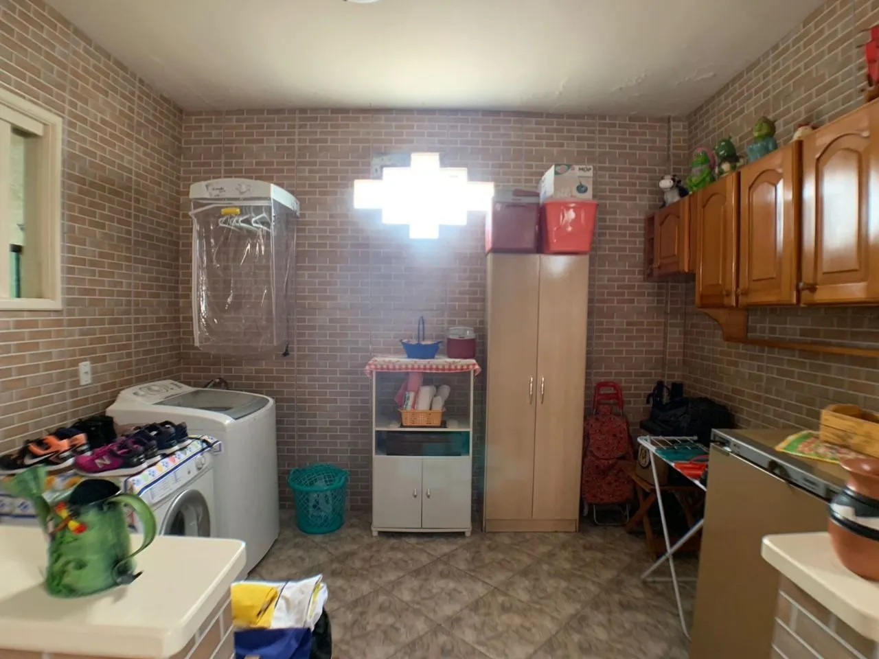 Imagem Casa para Venda - 318m², 3 dormitórios, Piscina, Bairro Guarujá
