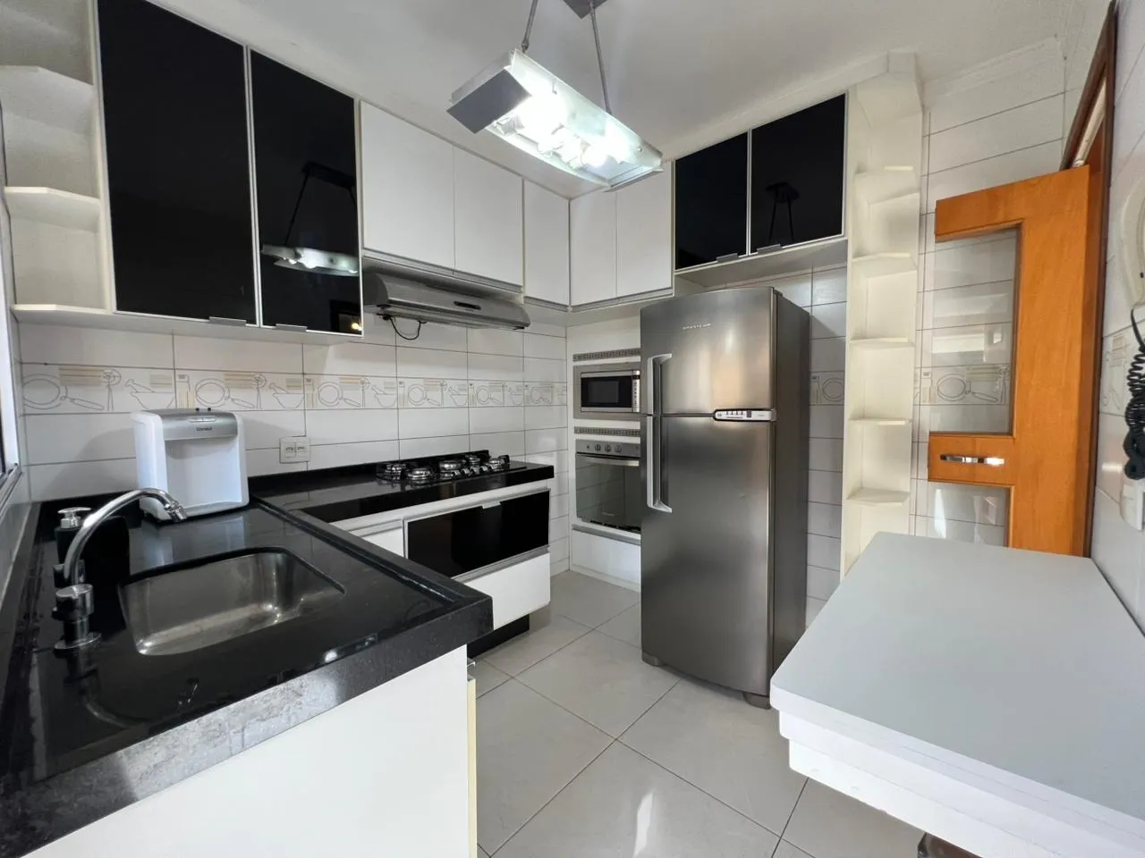 Imagem Linda casa mobiliada no Condomínio Village Salermo de 150m²