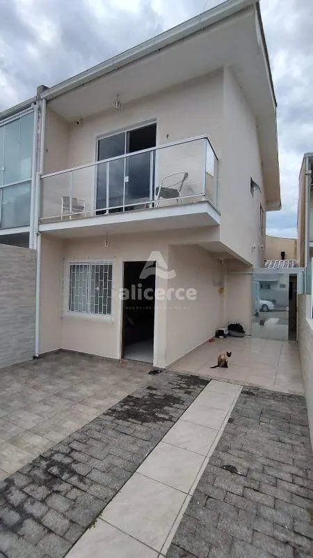 Imagem Sobrado à venda com 2 quartos , 70m² em Potecas São José