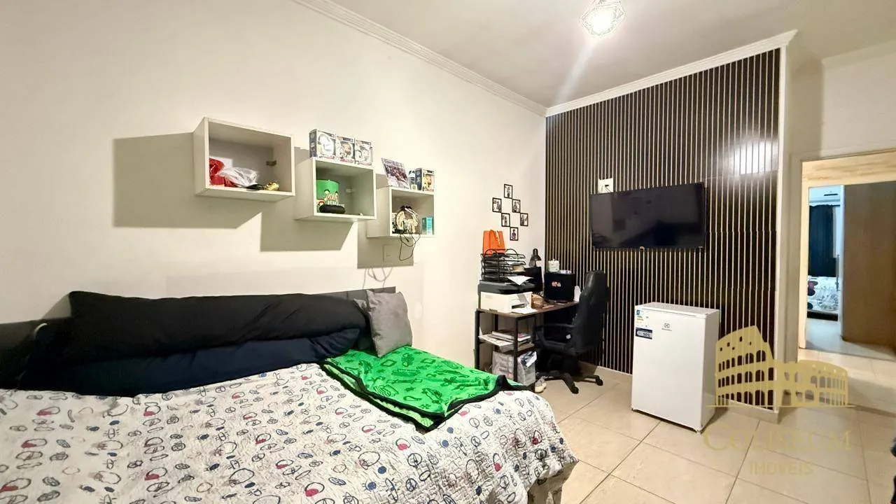 Imagem Casa com 2 dormitórios à venda por R$ 395.000,00 - Vila Assunção - Praia Grande/SP