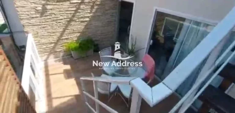 Imagem Triplex com Vista para o Mar e Cobertura em Interlagos - Vila Velha