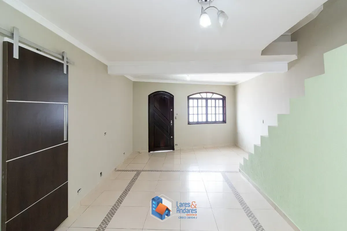 Imagem Sobrado para venda em Brasilândia com 3 quartos, sendo 3 suítes, 245m²
