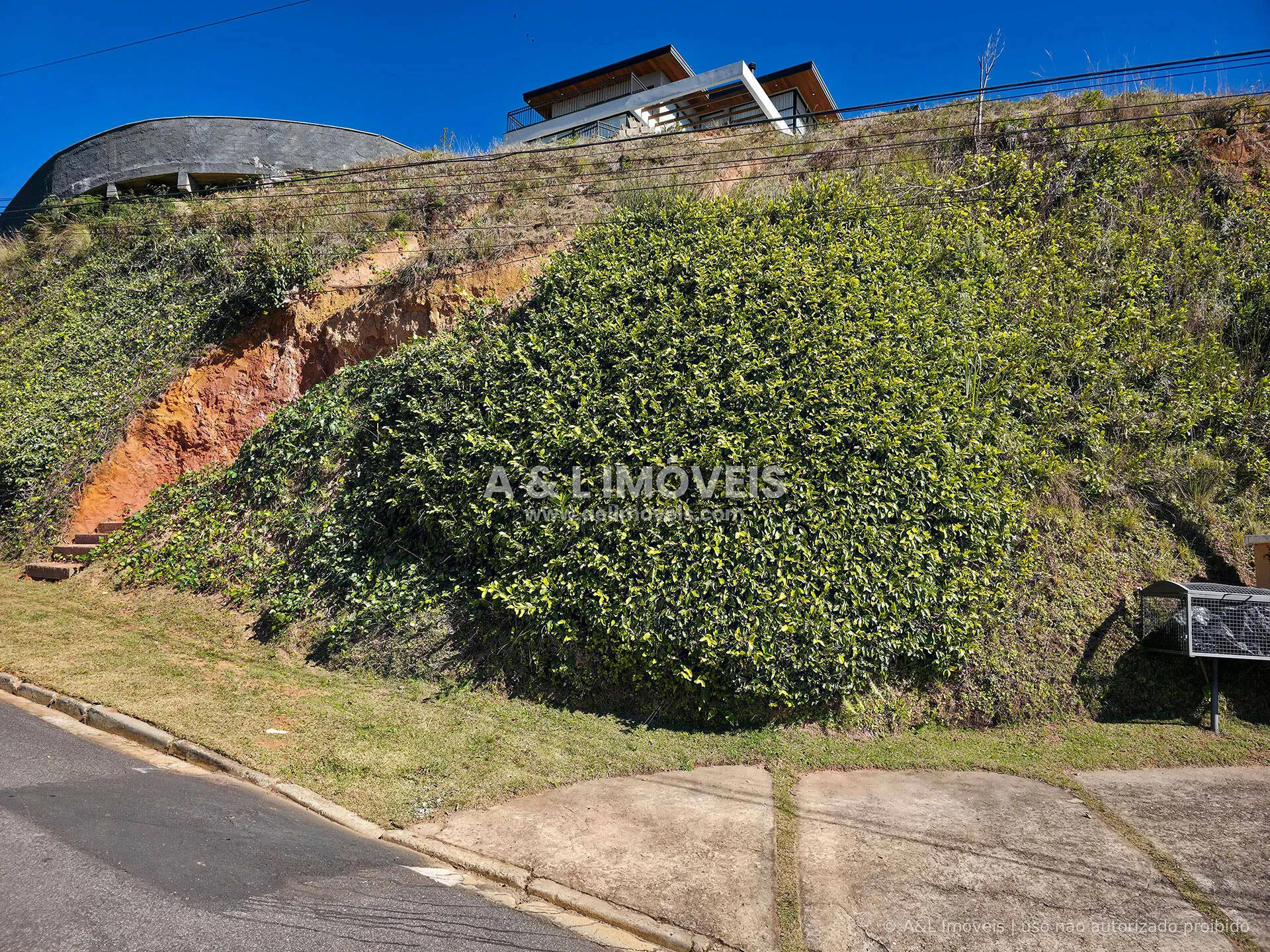 Imagem Terreno no Condomínio Ecológico II com 1.004,01 m², aclive e vista