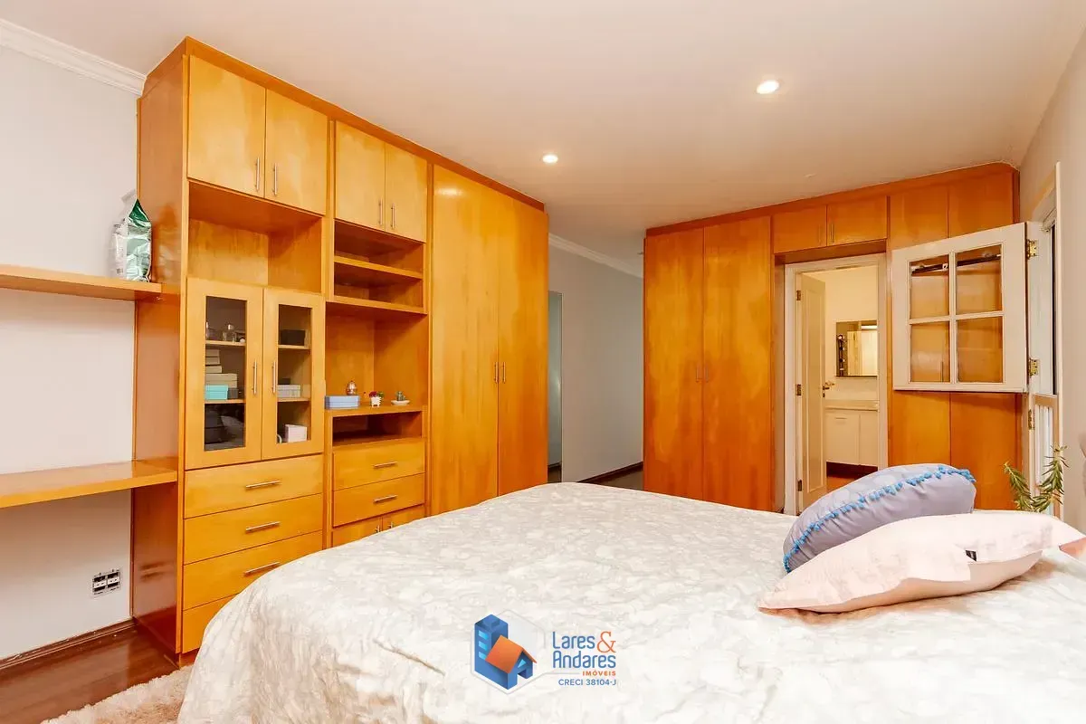 Imagem Casa para venda em Jardim dos Estados com 5 quartos, sendo 4 suítes, 530m²