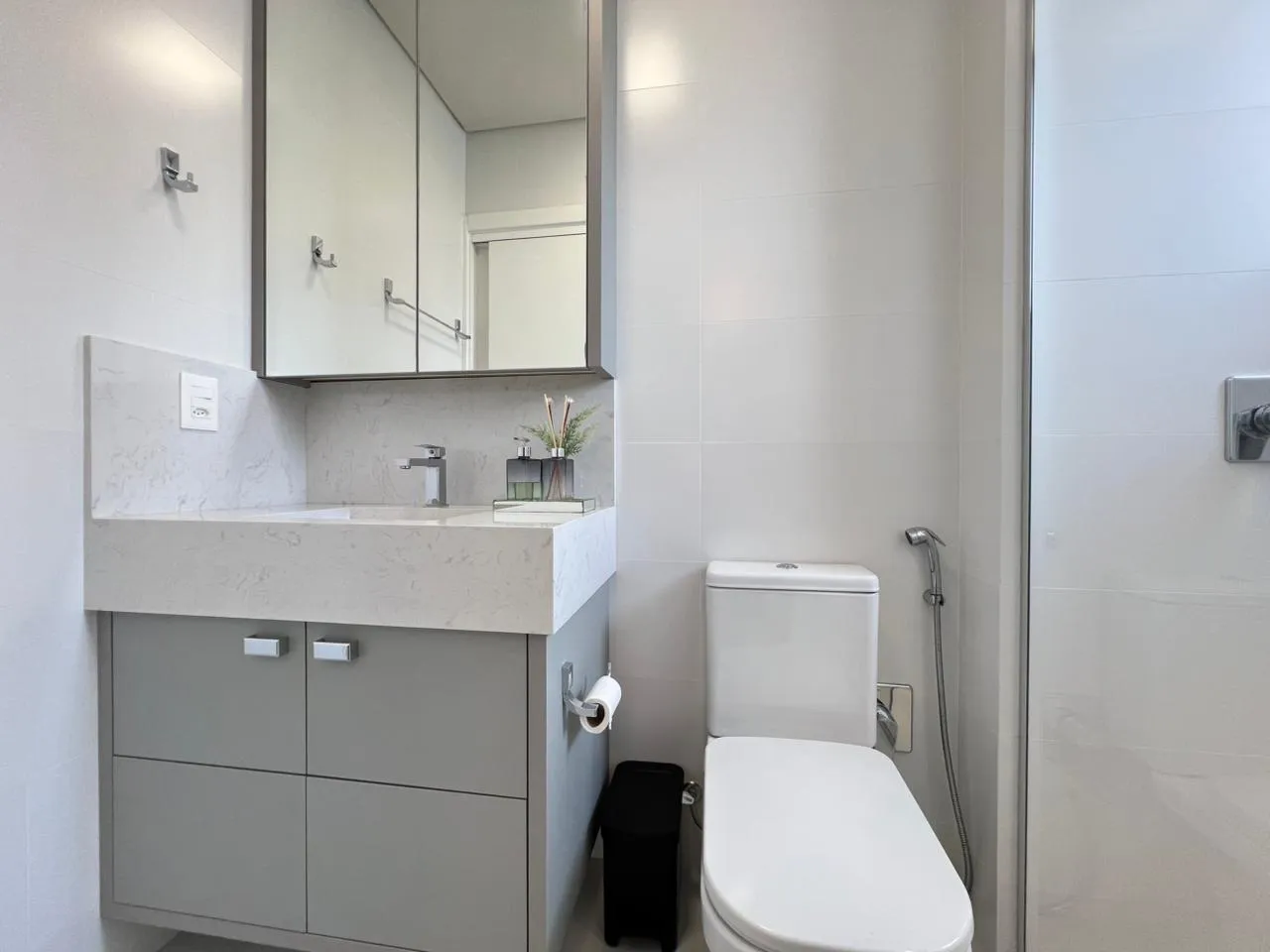 Imagem Apartamento com vista para o mar à venda com 120m2 por R$ 4.300.000,00