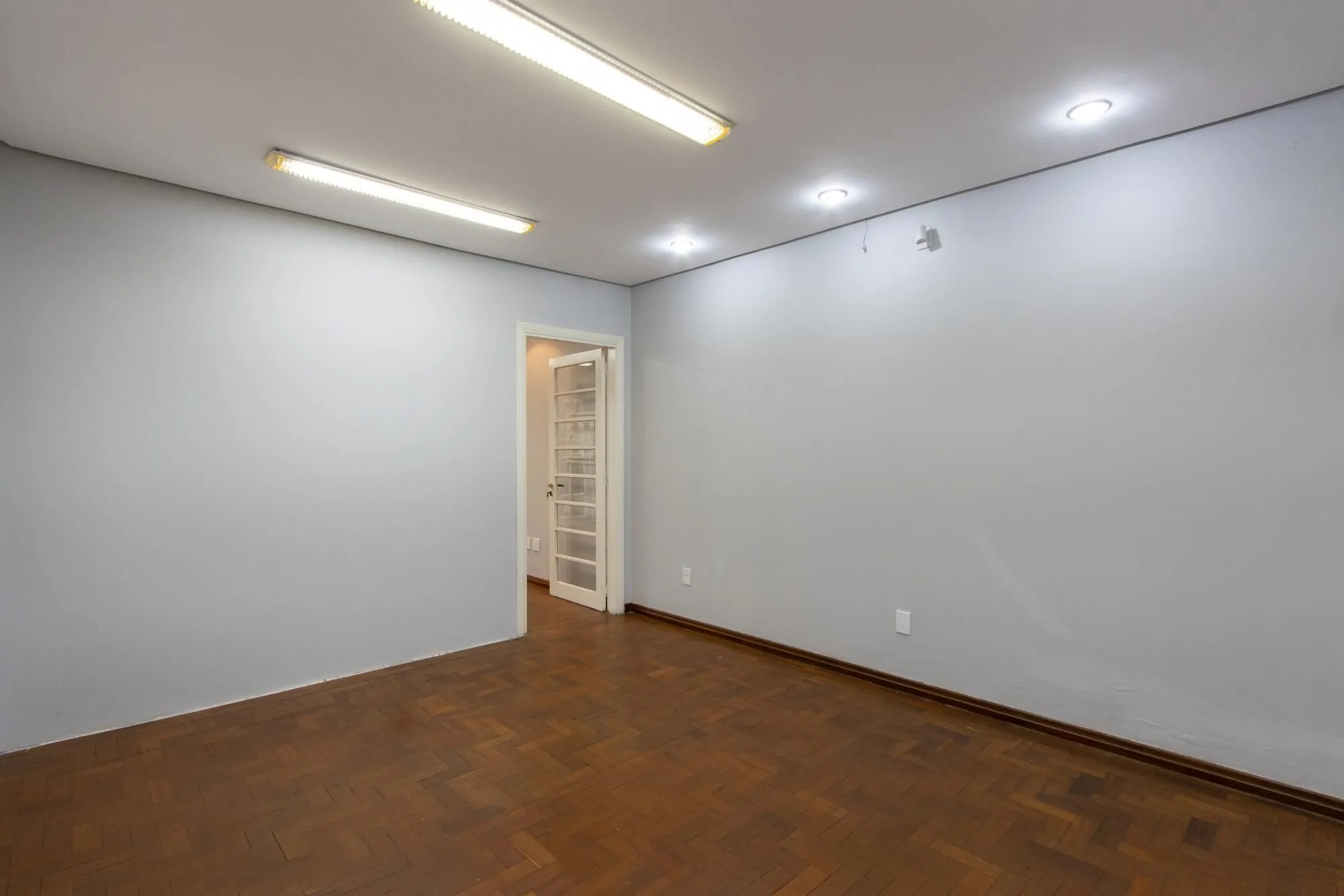 Imagem Casa Comercial para Venda - 231m², 0 dormitórios, Centro Histórico