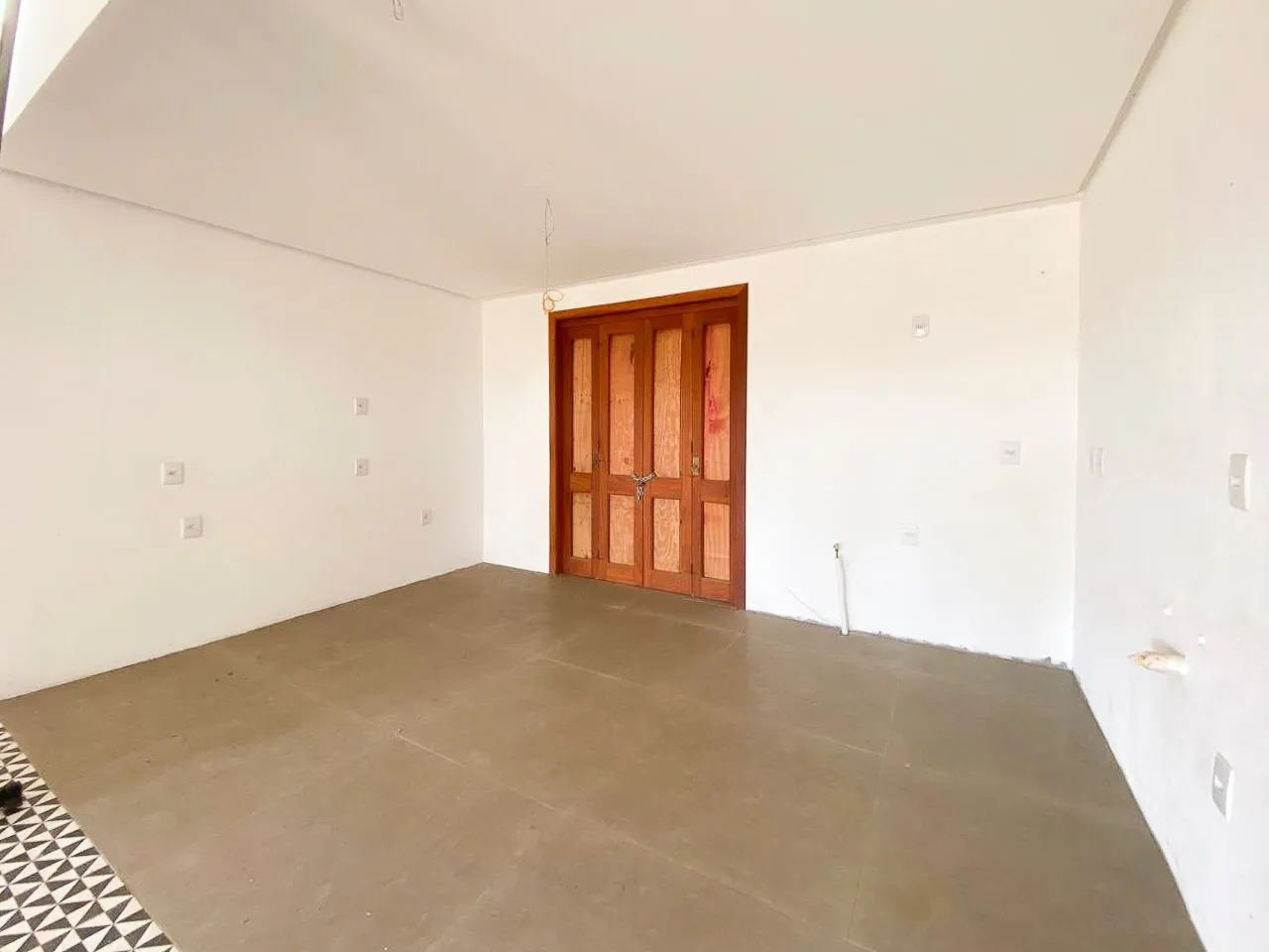 Imagem Casa em Condomínio / 3 Quartos / 1 Suíte / 2 Vagas / Verdes Campos / Porto Alegre / RS