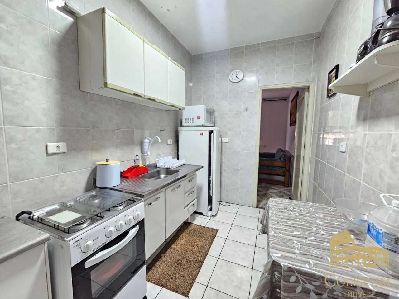 Imagem Kitnet com 1 dormitório para alugar, 32 m² por R$ 1.600,00/mês - Boqueirão - Praia Grande/SP