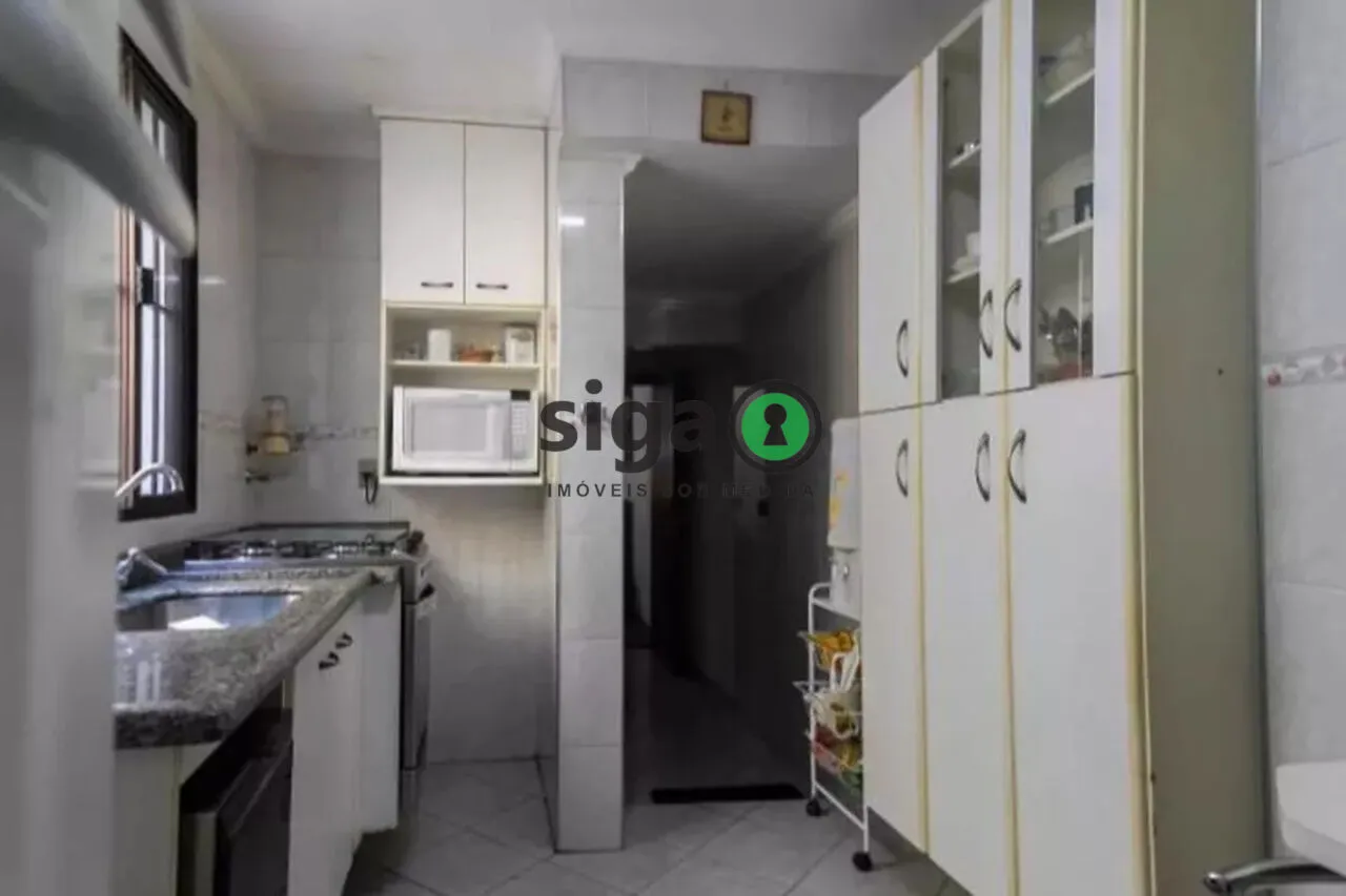 Imagem Casa mobiliada na Vila Clementino com varanda e espaço ideal para famílias.