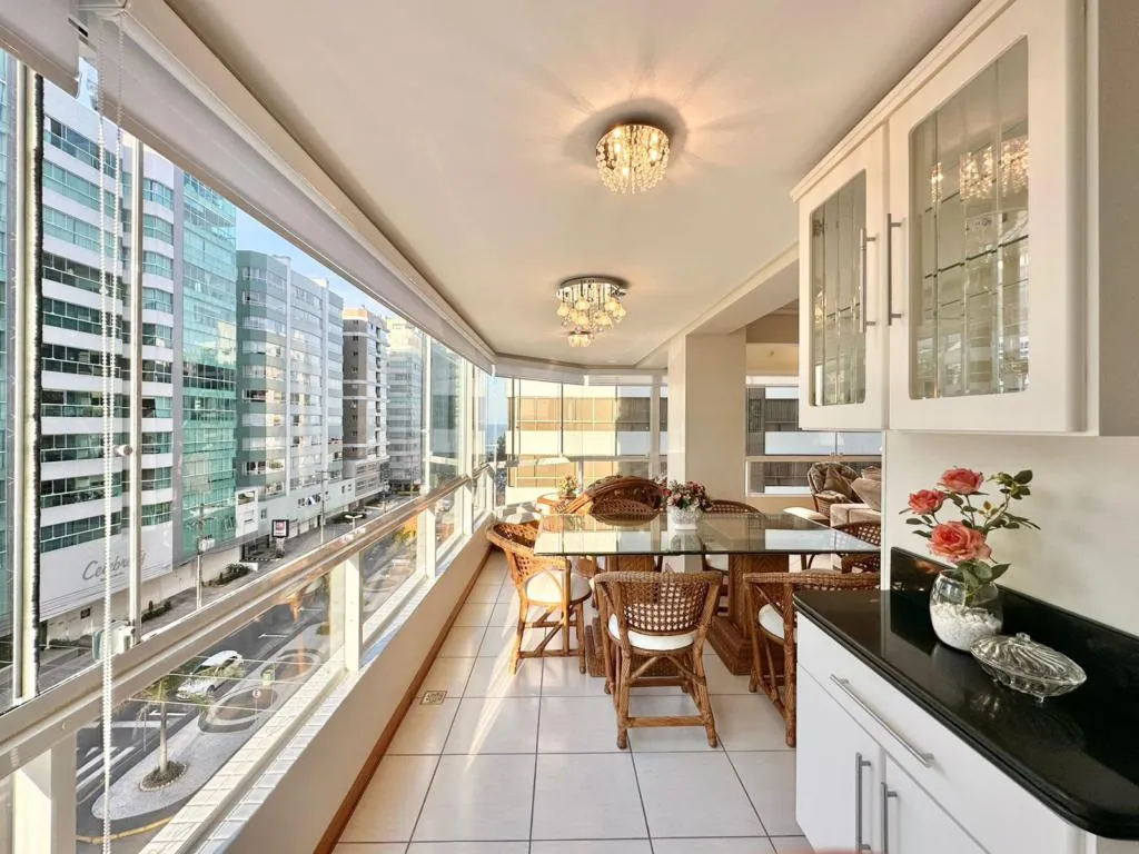 Imagem Apartamento 4 Dormitórios - Bairro Navegantes