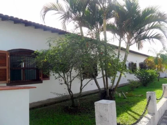 Imagem CASA LADO LINHA - 2 LOTES - PISCINA E CHURRASQUEIRA