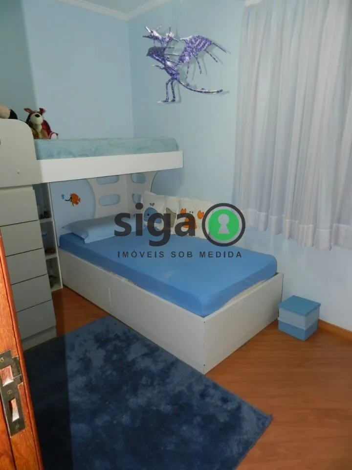 Imagem Casa Espaçosa com 5 Dormitórios e Quintal Próxima ao Metrô Vila Sônia.