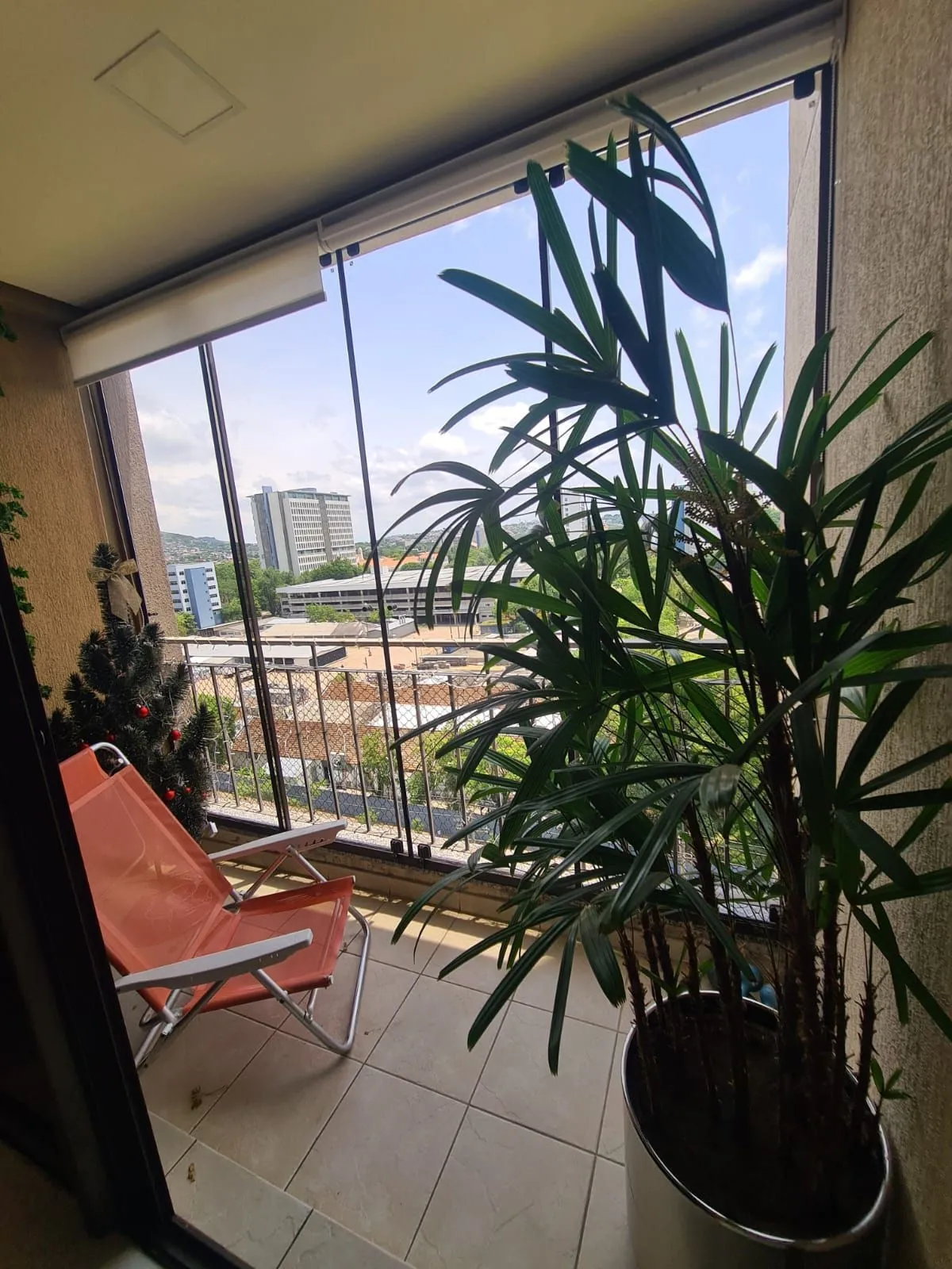 Imagem Vende-se apartamento com 3 quartos (1 suíte), 71 m² privativos e 2 vagas - Partenon