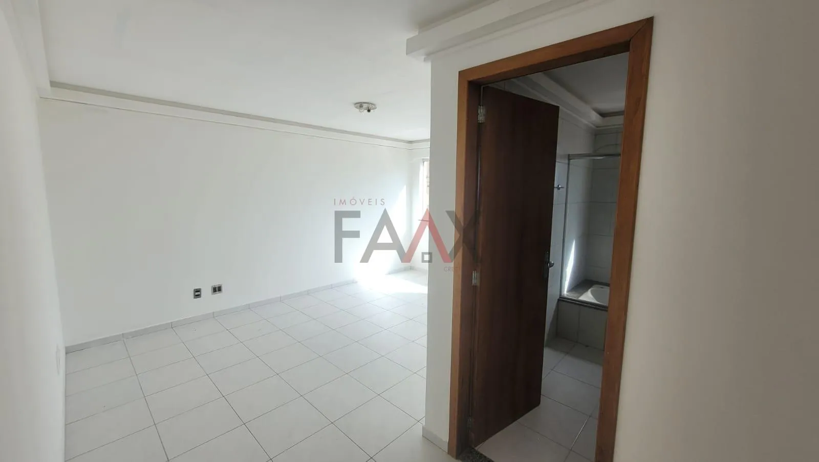 Imagem Sala Comercial para locação,887.87 m , CENTRO, GUARAPUAVA - PR