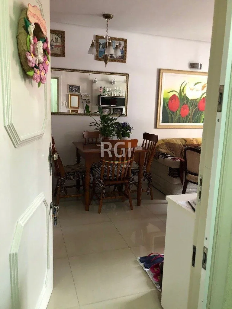 Imagem Apartamento para Venda - 80m², 2 dormitórios, 1 vaga - Menino Deus