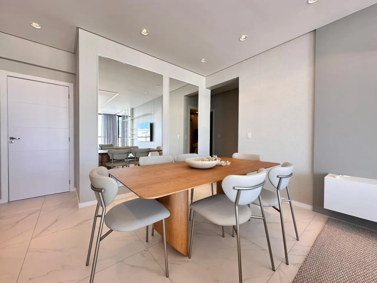 Imagem Apartamento com vista para o mar à venda com 1382m2 por R$ 2.870.000,00