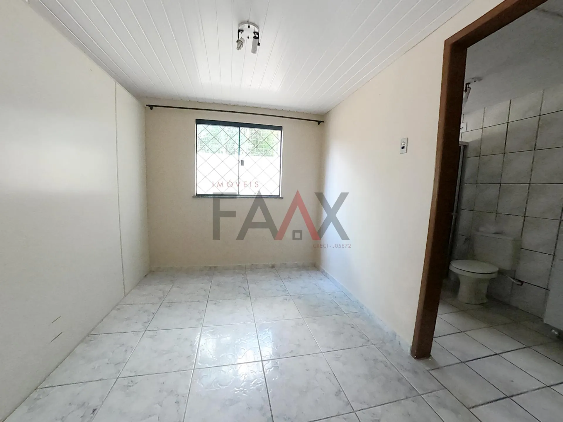 Imagem CASA À VENDA NO CENTRO, GUARAPUAVA - PR