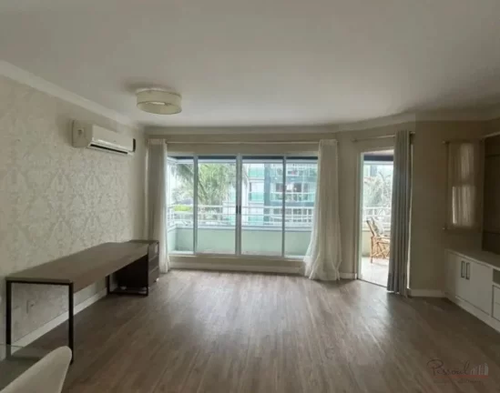 Imagem O Residencial Porto Seguro é localizado no centro da cidade, contém 4 dormitórios sendo 1 suíte ...