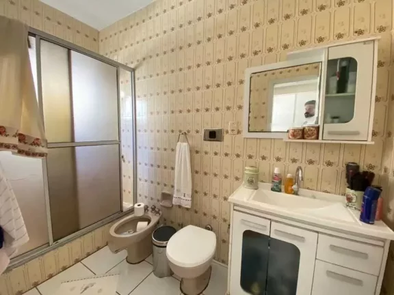 Imagem Casa com 4 dormitórios sendo 1 suíte e 5 vagas de garagem com piscina privativa - Balneário Camboriú
