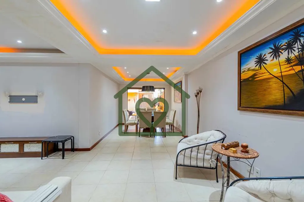 Imagem Descubra Seu Novo Lar ou Espaço Comercial! 
Apresentamos esta excelente casa térrea com sobrado no...