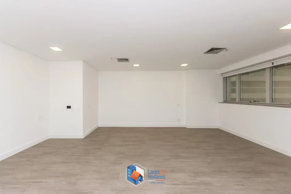 Imagem Conjunto comercial para venda em Santo Amaro, 70m²