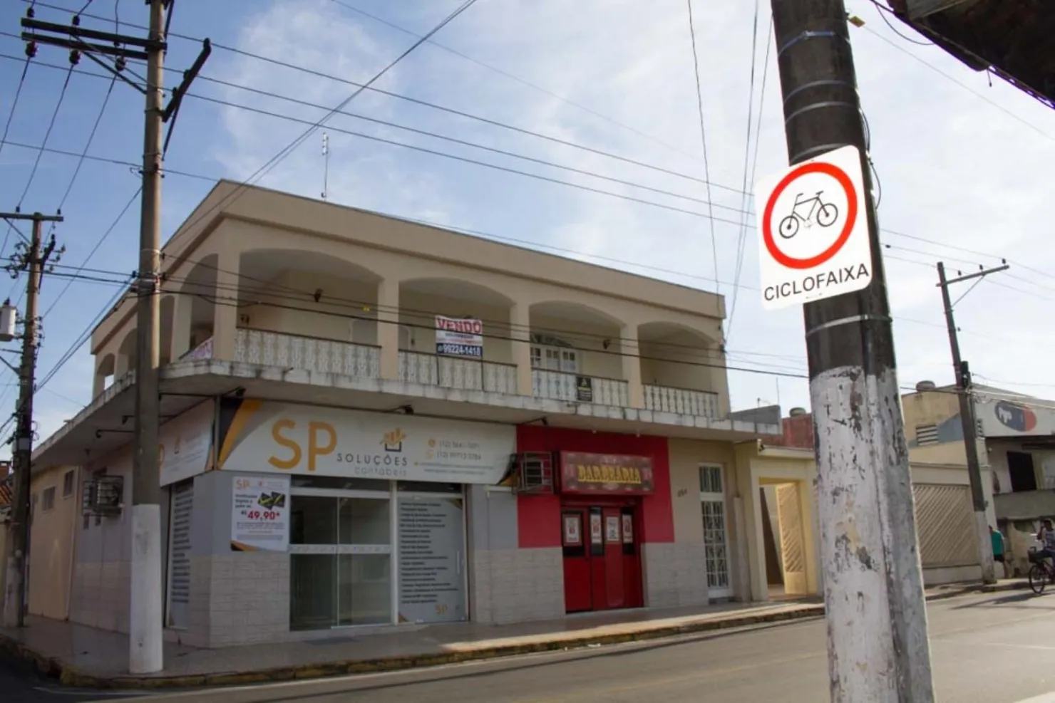 Imagem Casa à venda 3 Quartos, 1 Suite, 3 Vagas, 354M², Santana, Pindamonhangaba - SP