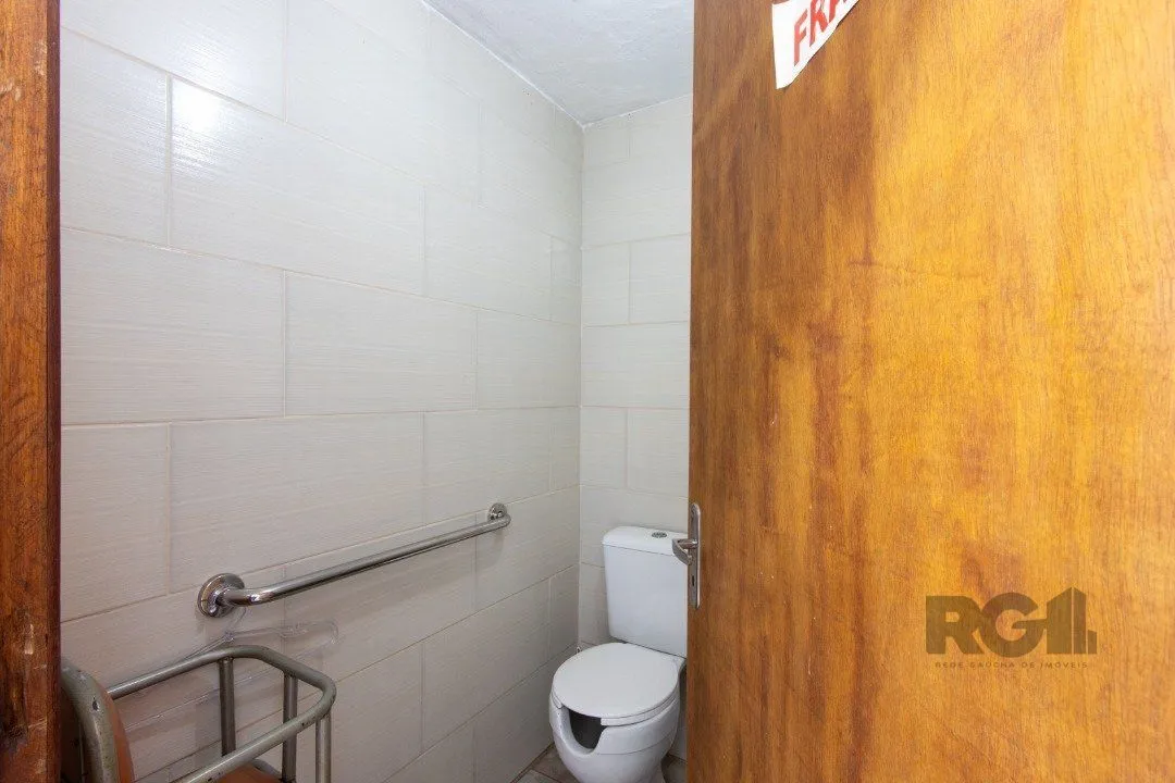 Imagem Prédio Comercial | 220m2 Privativos | Salão de Festas | Bairro Vila Nova